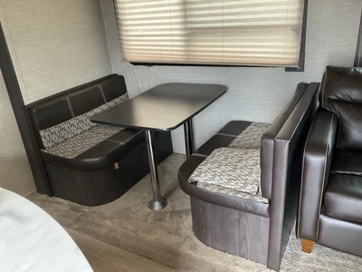 Used 2017 KEYSTONE 330BHSL Campers, Caravans, Motorhomes Michigan US | Miedema Asset Management Group #1355374