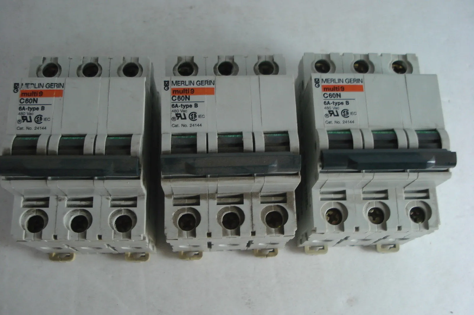 3 MERLIN GERIN C60N 6A-TYPE B MULTI 9 480 VAC