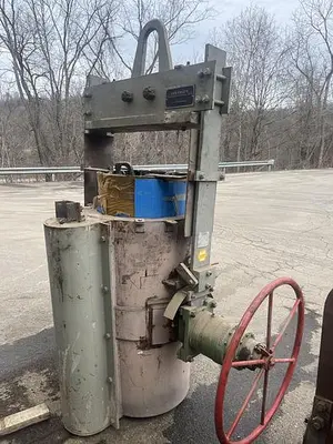 USED ODERMATH 1.5 TON TEAPOT LADLE