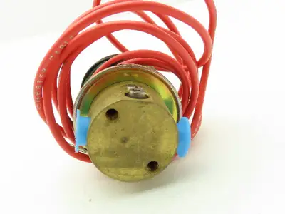 Honeywell Skinner C2DE1092 Brass Solenoid Valve 2-Way NC 120V 90 PSI 1/8"NPT