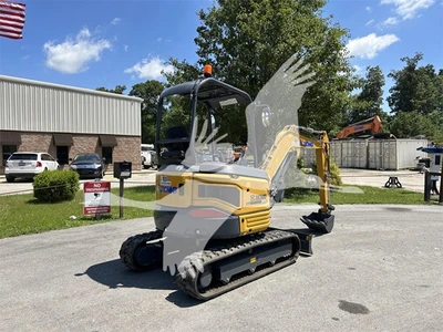 USED 2021 XCMG XE27U