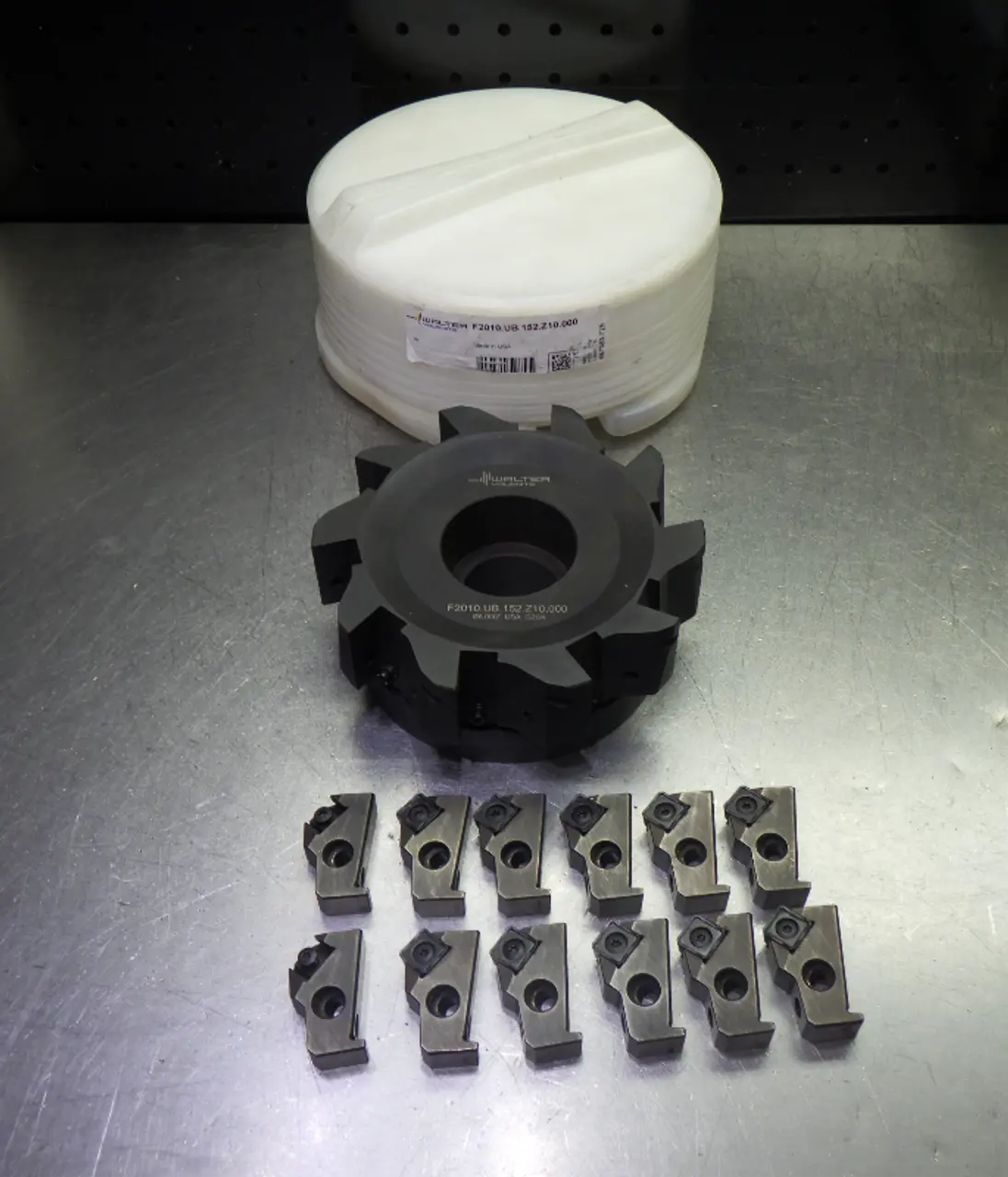 Walter 6" Indexable Facemill 1.5" Arbor F2010.UB.152.Z10.000 (LOC1940B)