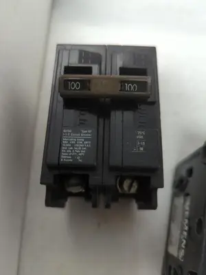 Used SIEMENS Q2100 Miscellaneous Equipment (Electrical & Power) | Surplus Asset Holdings #1197052