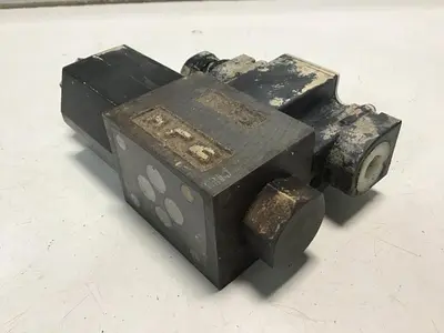 USED YUKEN DSG-01-2B104-D24-5034