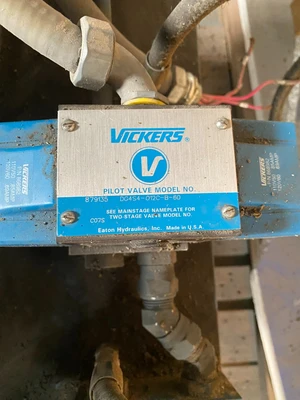 Used Vickers PVM045ER05CE01AAA28000000A0A Hydraulic Power Units California US | Heavy Wall Consulting #1310630