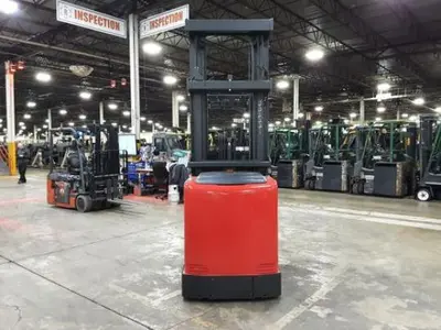 USED 2018 RAYMOND 560-OPC30TT
