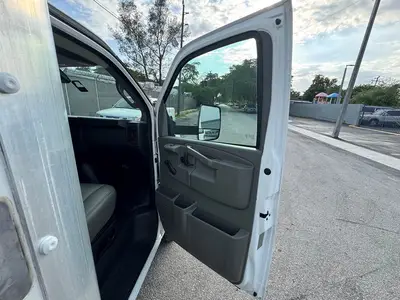Used 2019 GMC SAVANA CUTAWAY Box trucks Florida US | Truck and Van Outlet #1509156