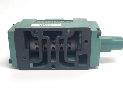 554PP400O000000 | Numatics  Pneumatic Pilot Valve - Used