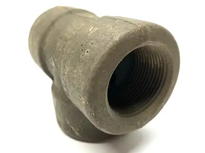 Pipe Tee Threaded 3000 lbs Forged Steel 1-1/4" - New – Open Box