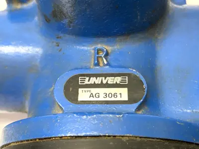 USED UNIVER AG 3061, AB-00679