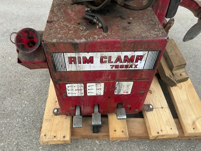 Used _UNKNOWN_ _UNKNOWN_ Tire Balancers Michigan US | Miedema Asset Management Group #1580290