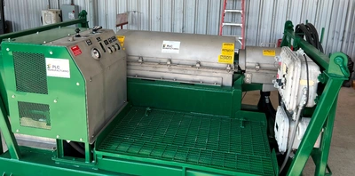 Derrick DE-1000 FHD oilfield decanter centrifuge, 316SS.
