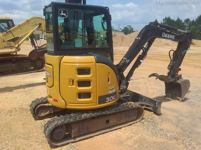 USED 2023 Deere 30G