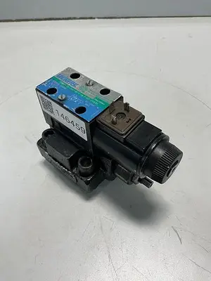 USED VICKERS DG4V-3S-2AL-M-U-HL7-60-EN490