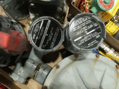 4 PALLETS OF ASSORTED VALVES