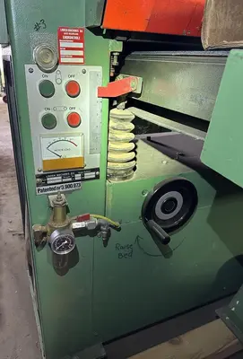 USED SANDING MASTER GKSB-900