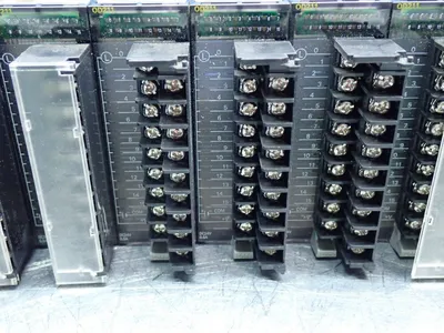 Used OMRON CJ1WOD211 Input / Output Modules | HGR 24 #733549