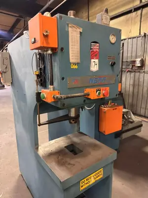 NEFF 0 Hydraulic & Molding Presses | Mohawk Machinery (3)