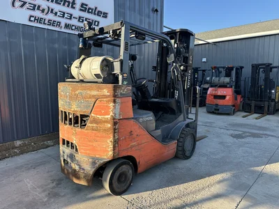 Used TOYOTA 8FGC35U-BCS Misc Forklifts Michigan US | KD Equipment Sales #1547840