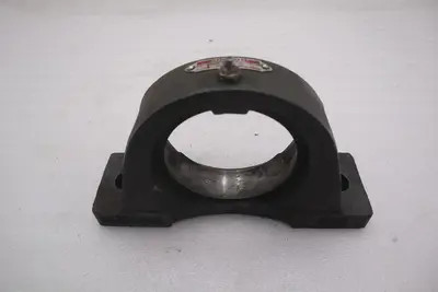 SEALMASTER NP-31 PILLOW BLOCK BEARING 1-15/16" STOCK #B-914