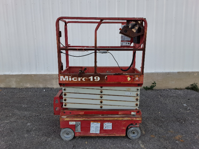 Used 2018 MEC MICRO 19 Scissor Lifters | Stack Equipment #926237