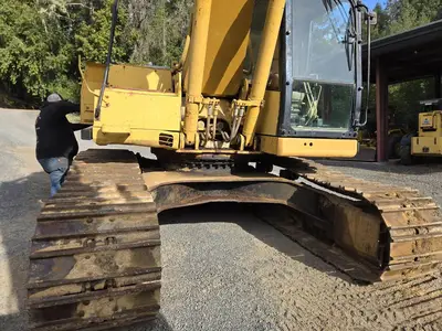 USED 1996 CATERPILLAR 325L