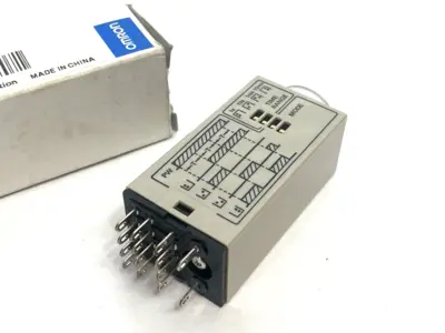 USED OMRON SOLID-STATE TIMER, FOUR-MODE MULTI