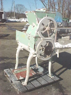 USED J H DAY  RIBBON BLENDER RIBBON BLENDER