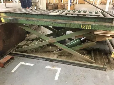 LOT OF (5) HEAVY-DUTY SCISSOR-LIFTS