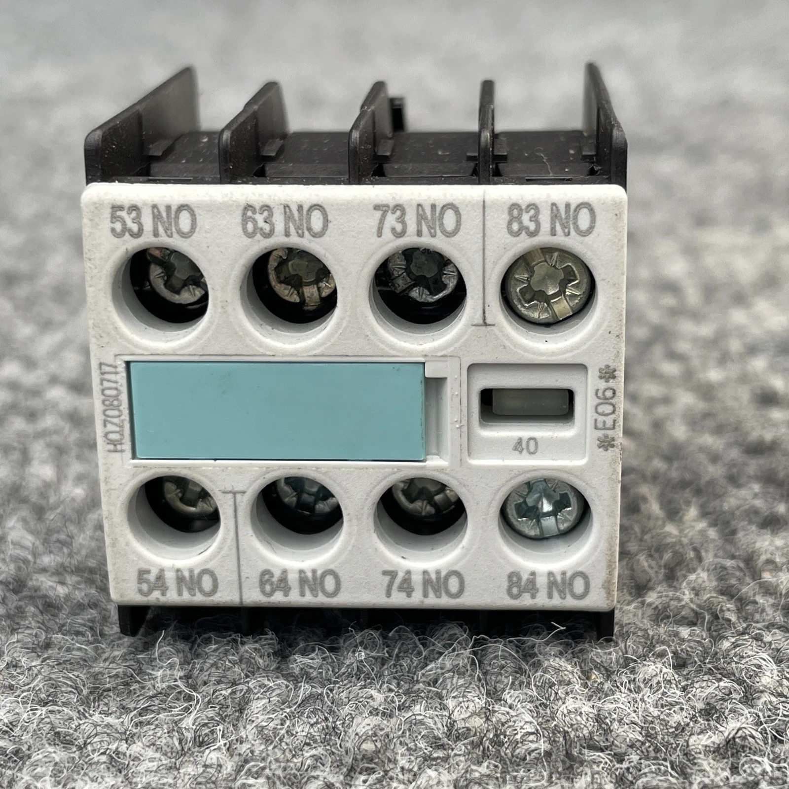 Used Siemens 3RH1911-1FA40 Contact Blocks California US | Davliegogo LLC #1706788