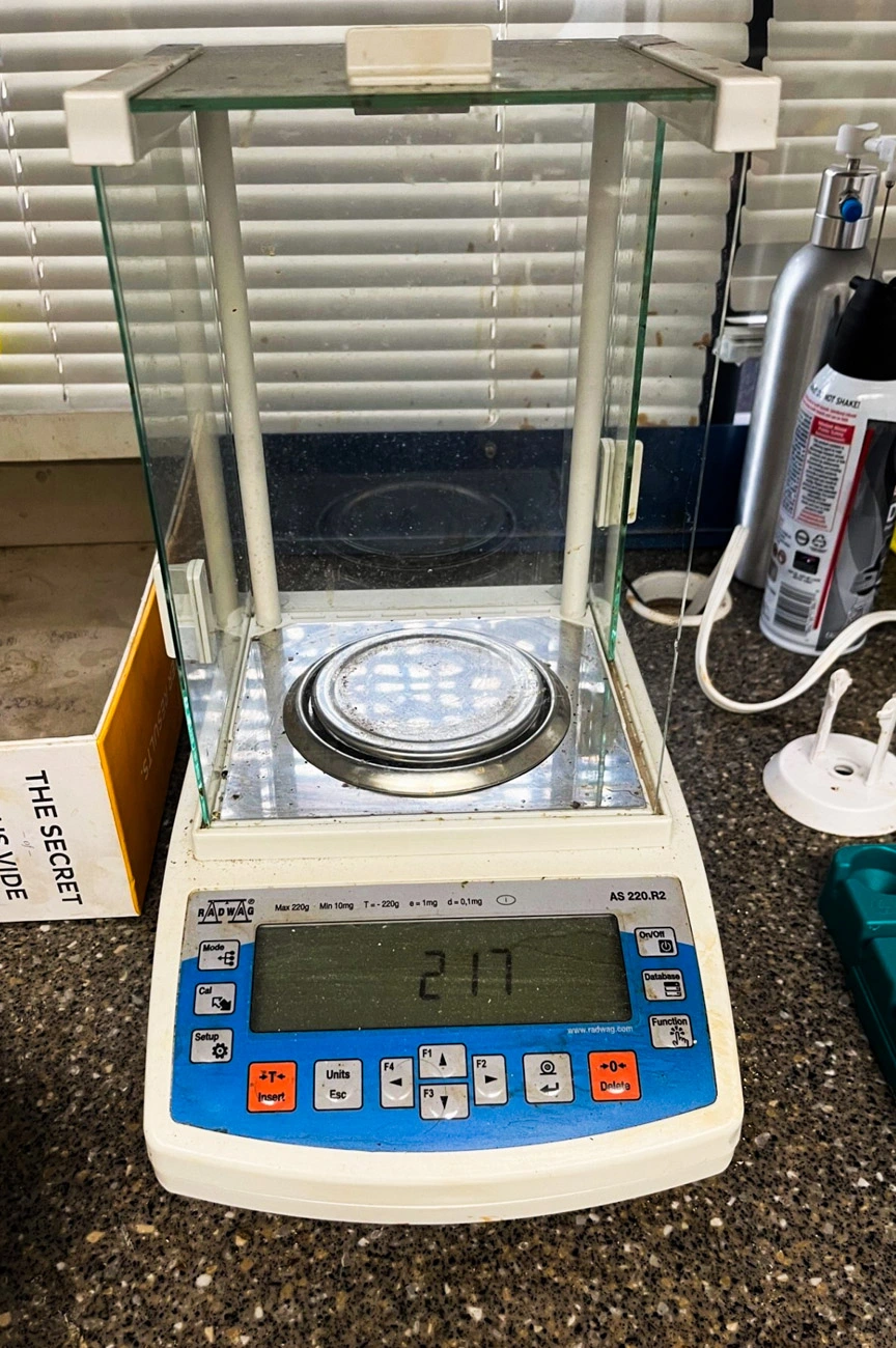 USED RADWAG AS 220.R2