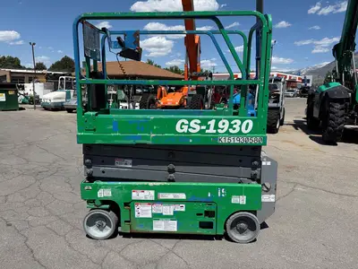 USED 2016 GENIE GS-1930