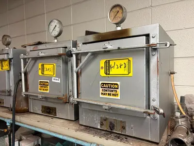 Used _UNKNOWN_ _UNKNOWN_ Lab Vacuum Ovens Ohio US | Myron Bowling Auctioneers Inc #1504615