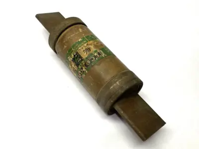 USED ECONOMY RENEWABLE TIME-DELAY FUSE 250V 400A