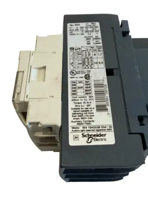 NEW TELEMECANIQUE SQUARE D LC1D32 CONTACTOR 3-POLE 3DY52