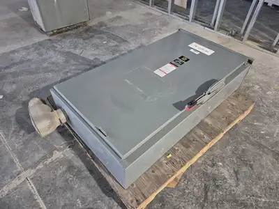 USED SQUARE D CH365R