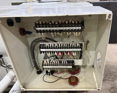 USED TOSHIBA ISF390VLW-19B INJECTION UNIT