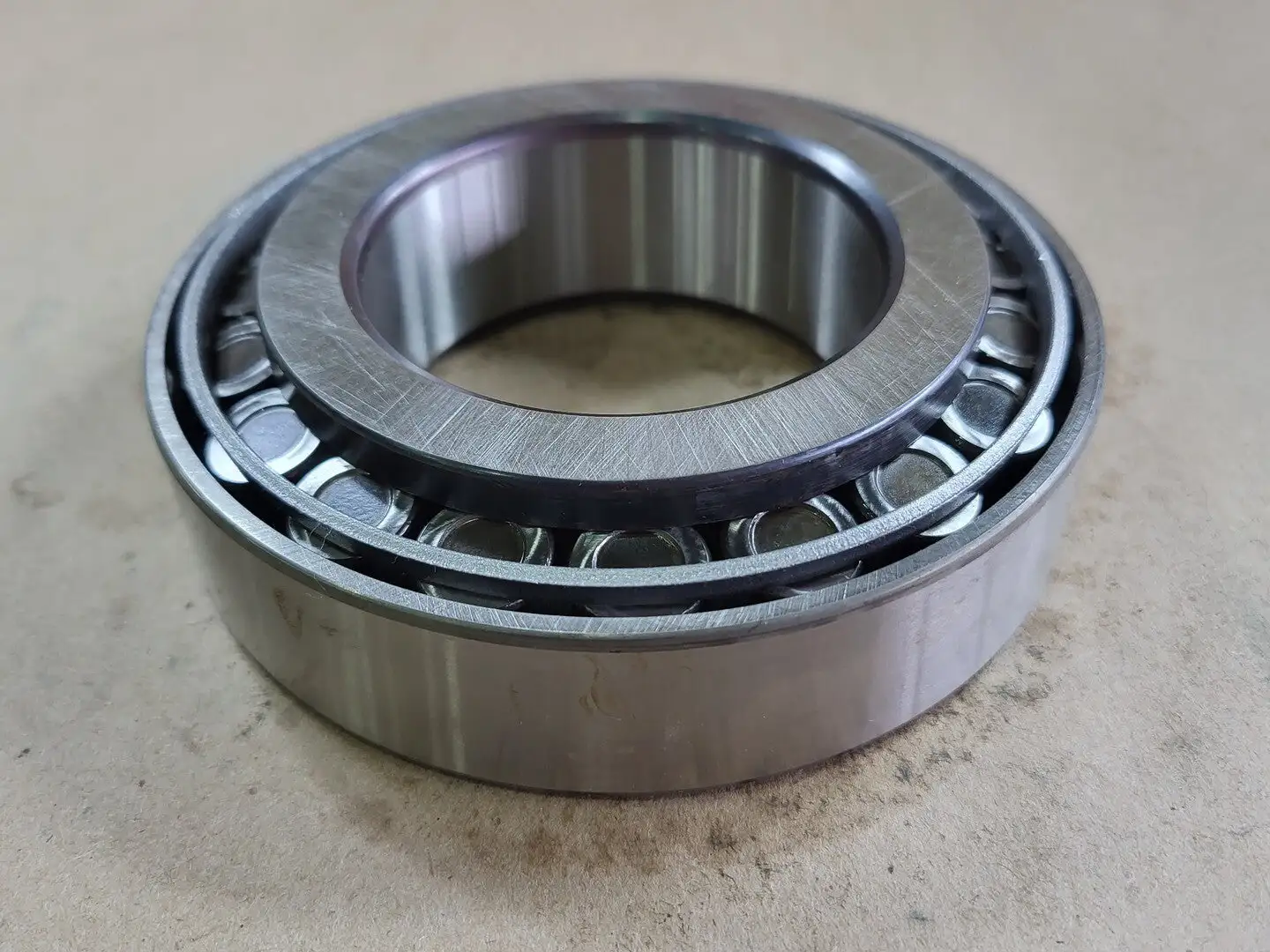 NEW SKF 32213J2/Q