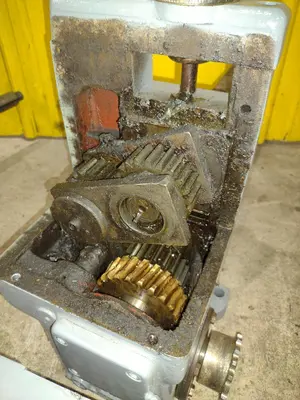 1.5" YODER MODEL #M1-1/2 ROLLFORMER HEAD: STOCK #23697