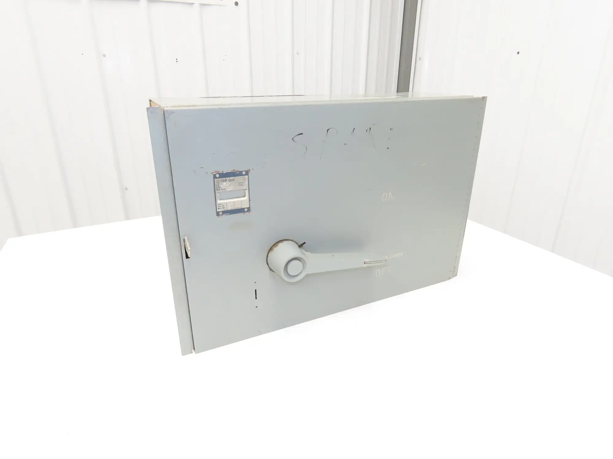 Westinghouse FDP325R Safety Disconnect Switch 100/400A 240VAC 100Hp 3Ph READ