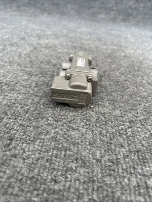 Used Versa VSP-3301-316 Solenoid Valves California US | Davliegogo LLC #1705814