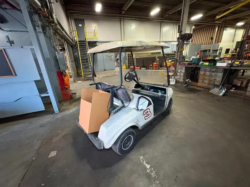 Used _UNKNOWN_ _UNKNOWN_ Golf Carts Ohio US | Myron Bowling Auctioneers Inc #1504500