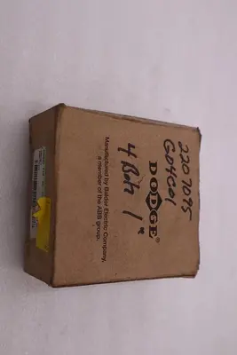 NEW DODGE 126525 F4B-SC-100-NL STANDARD BALL BEARING 4-BOLT FLANGE STOCK H611A