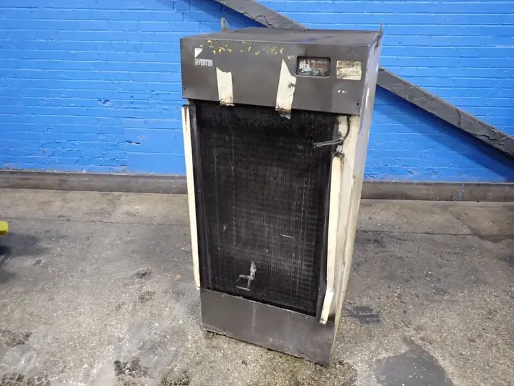 Used 2007 DAIKIN INDUSTRIES LTD AKZ908 Misc Plastics Equipment Ohio US | HGR 24 #900505