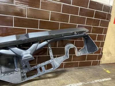 New *OEM*Freightliner M2 A18-71375-304 WS Phan Dash LHD *Damaged*