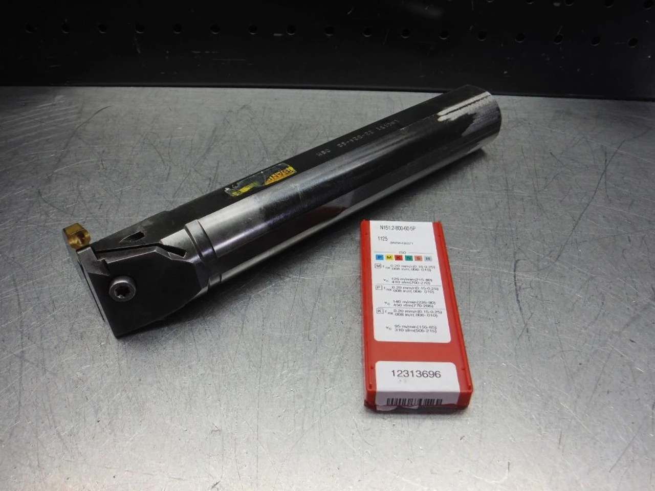 Sandvik Grooving Boring Bar 1.5" Shank LAG151.22-D24-60 w/Inserts (LOC2833B)