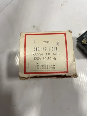 Green Illuminated Indicator Light 120V -NIB