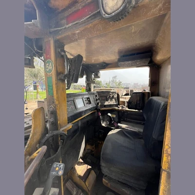 USED 2017 CATERPILLAR R1300G