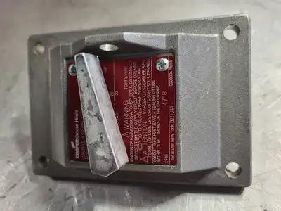 NEW CROUSE-HINDS DSD936 SA