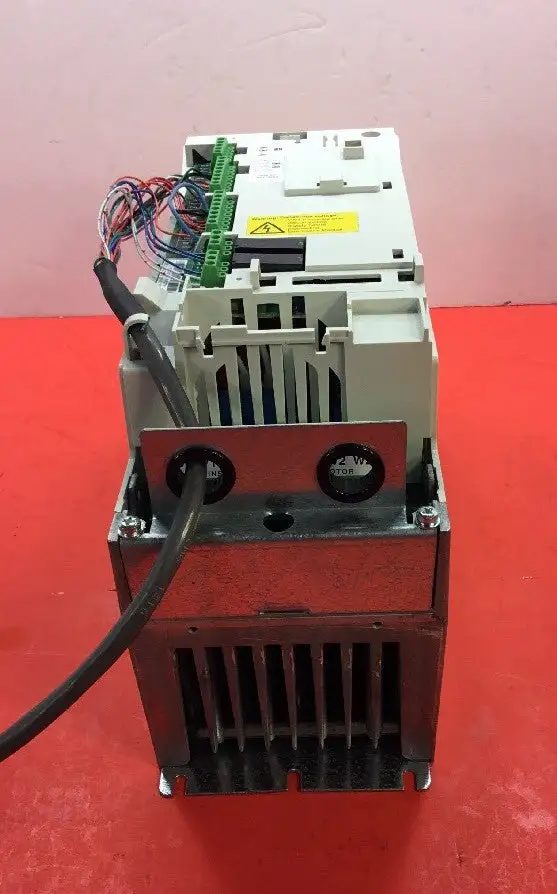 ABB 5HP AC DRIVE ACS401600532 3PH 8.8AMP 380-480VAC 1E